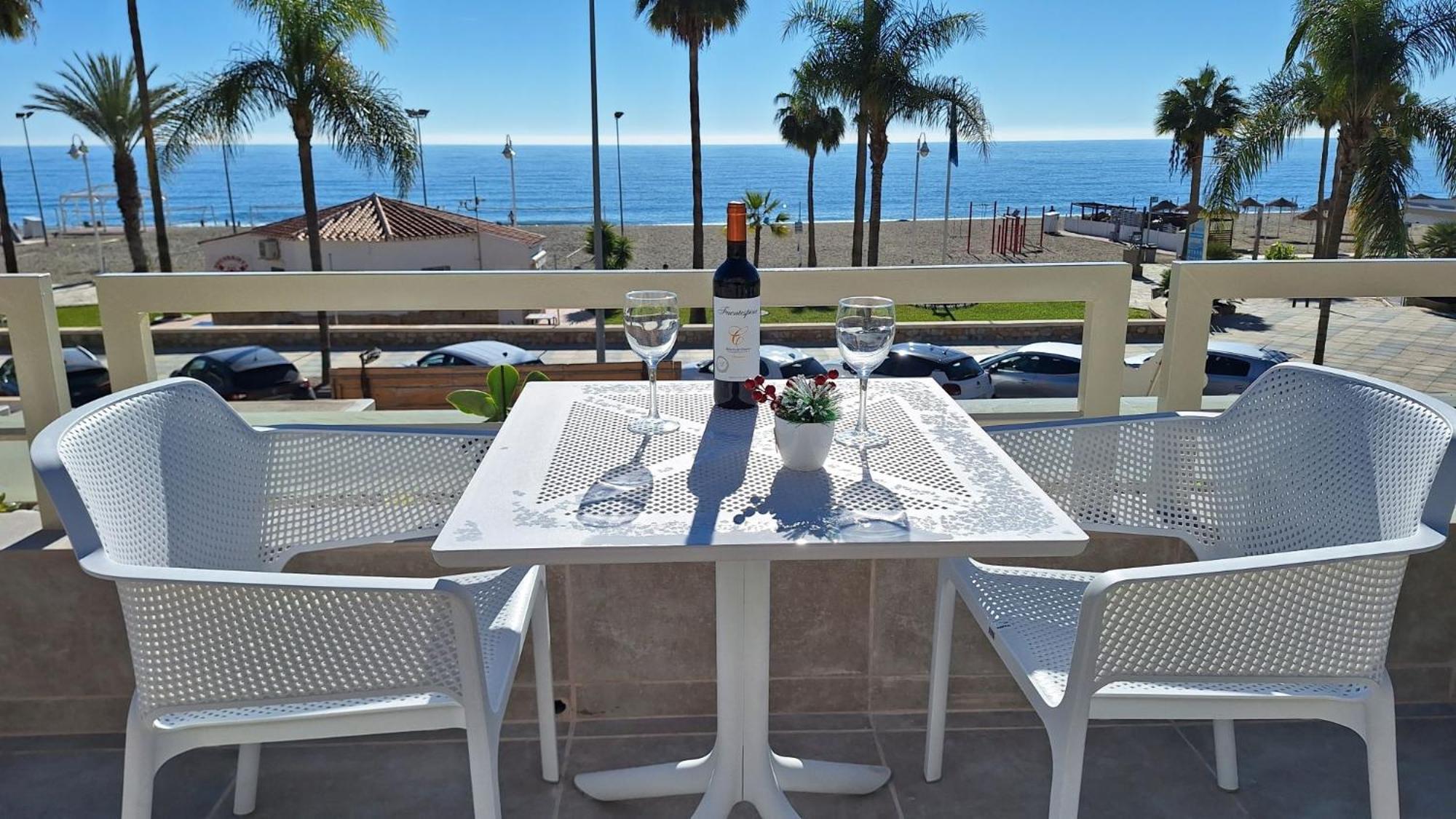 1ª Linea Playa De Burriana 1ºd Apartment Nerja Exterior photo